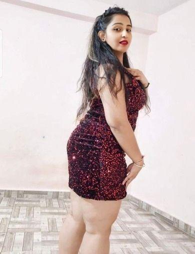 Komal Karan profile image and settings